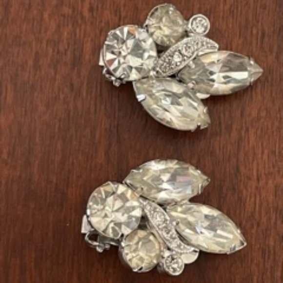 Eisenberg Jewelry - Vintage Eisenberg Rhinestone Earrings Leaf Shape